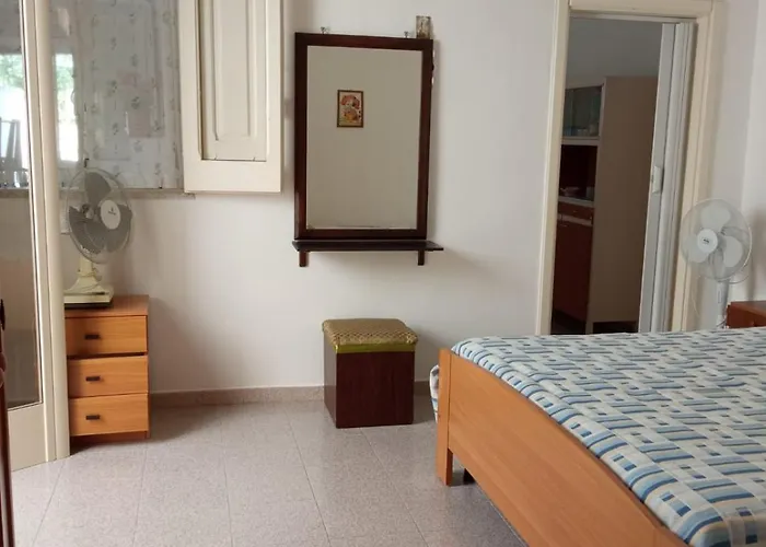 度假居 Stella Maris 托雷圣乔万尼乌